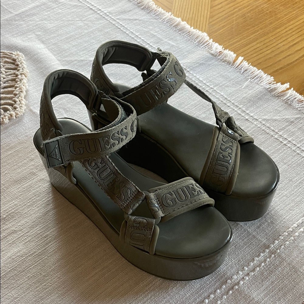 GUESS Olive Platform Strap Sandals
